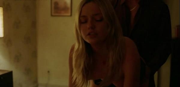  Emily Meade topless and gets it doggystyle in The Deuce